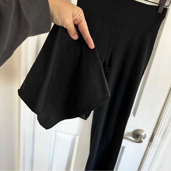 Aeropostale Black Flare Leggings Yoga Pants Size Medium - Picture 3 of 6